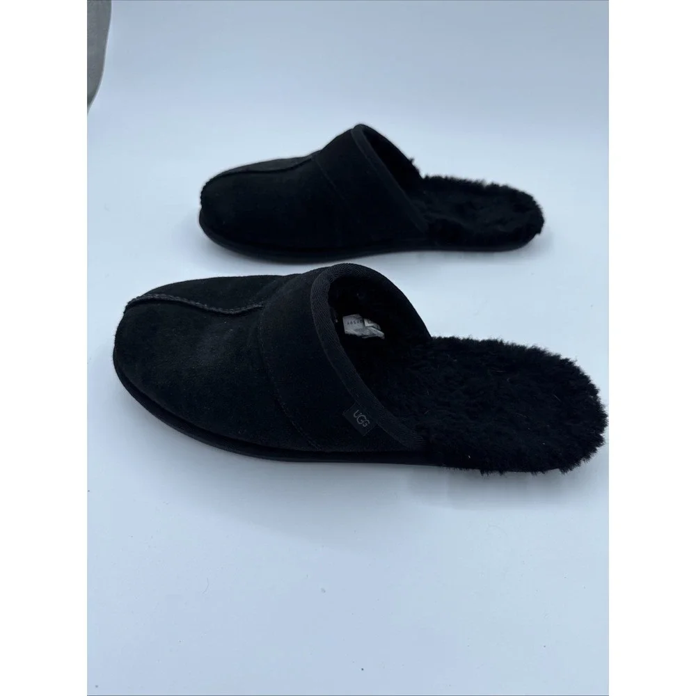 UGG Mens Size 10 USA Black Suede Slippers/Slides/Scuffs Sheepskin Insole  Cozy